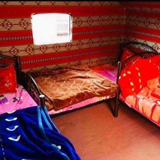 Bedouin Family Camp Hotel Вади Рум Екстериор снимка