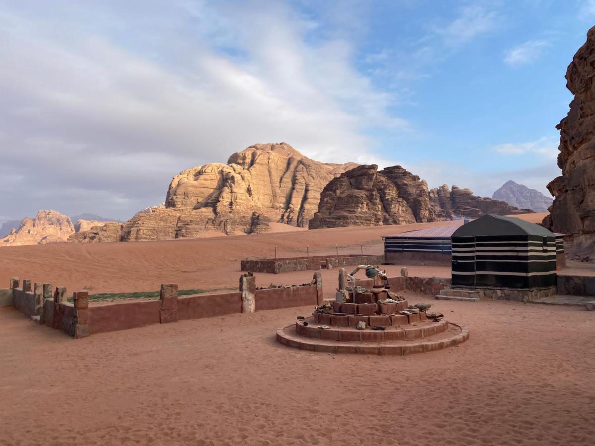 Bedouin Family Camp Hotel Вади Рум Екстериор снимка