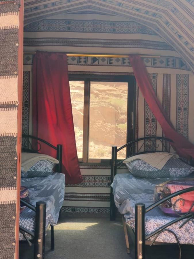 Bedouin Family Camp Hotel Вади Рум Екстериор снимка