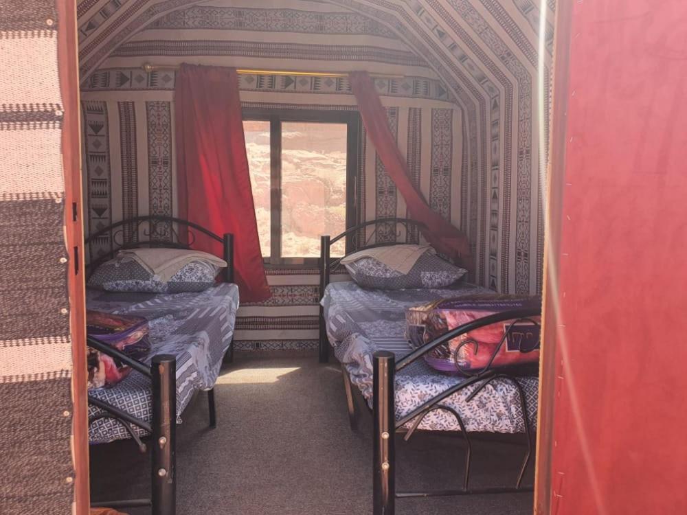 Bedouin Family Camp Hotel Вади Рум Екстериор снимка