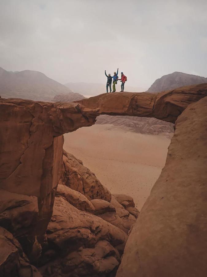 Bedouin Family Camp Hotel Вади Рум Екстериор снимка