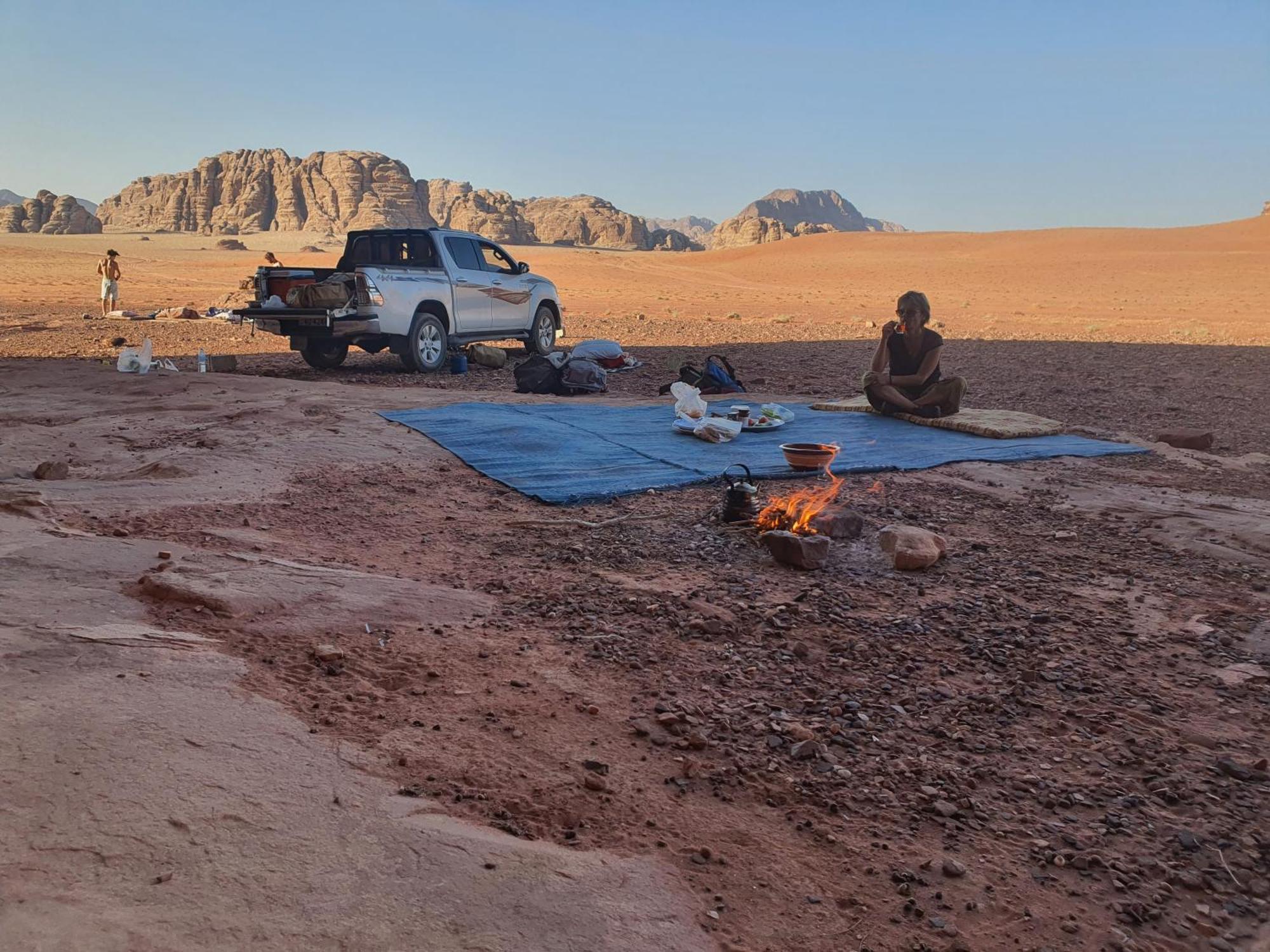 Bedouin Family Camp Hotel Вади Рум Екстериор снимка