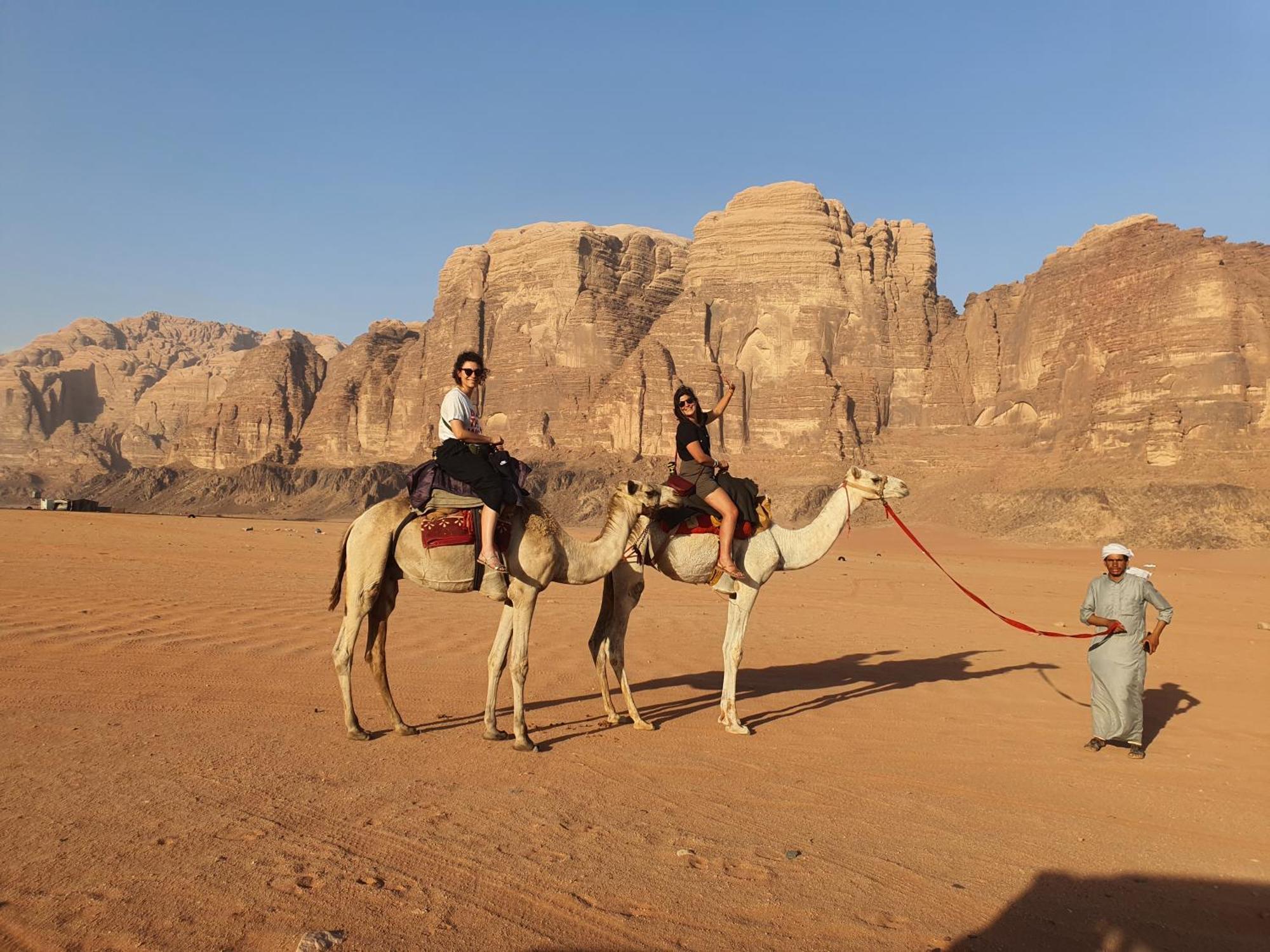 Bedouin Family Camp Hotel Вади Рум Екстериор снимка